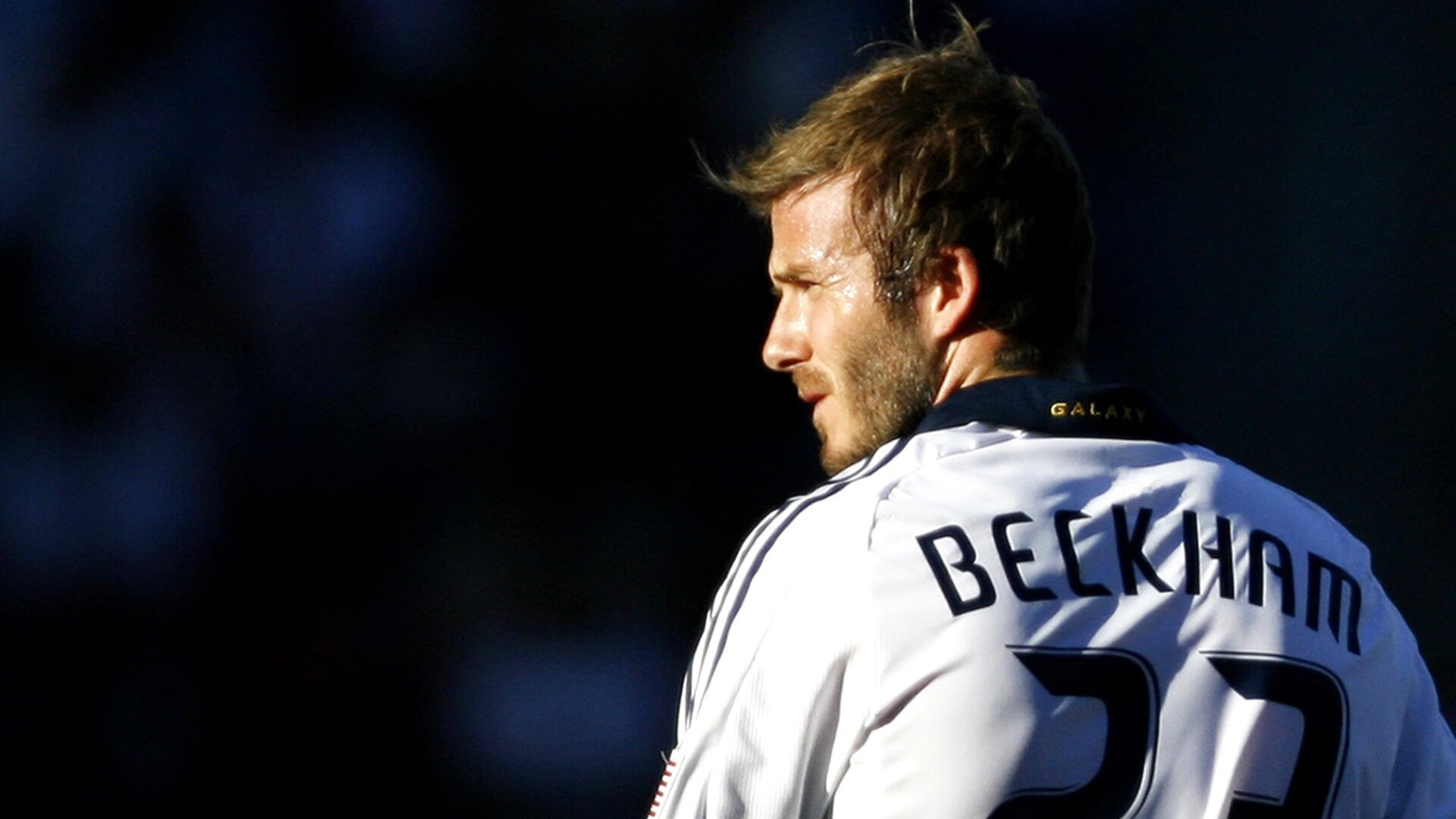 爱体育app：短道速滑世界杯北京站，中国队包揽三金，新人闪耀赛场